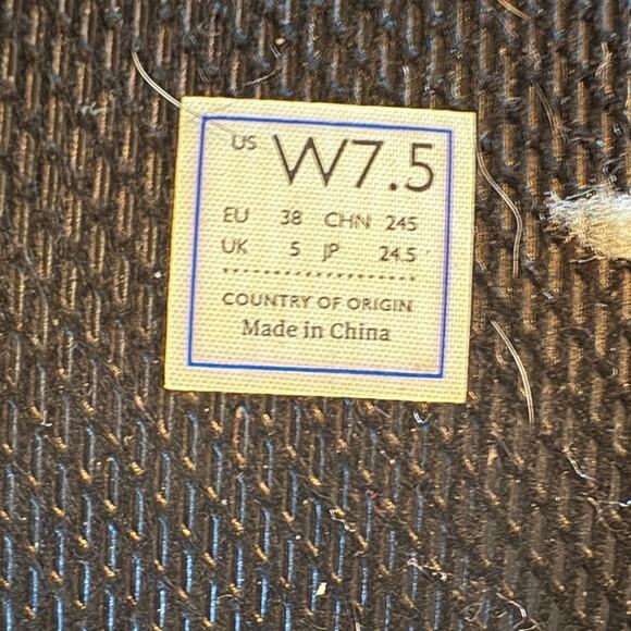 Rothy's Original Slip-on W7.5 Gray camo comfort machine washable - Picture 6 of 6